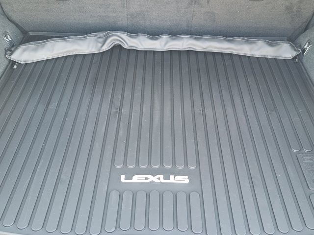 New 2026 Eminent White Pearl Lexus PREMIUM PLUS image 28