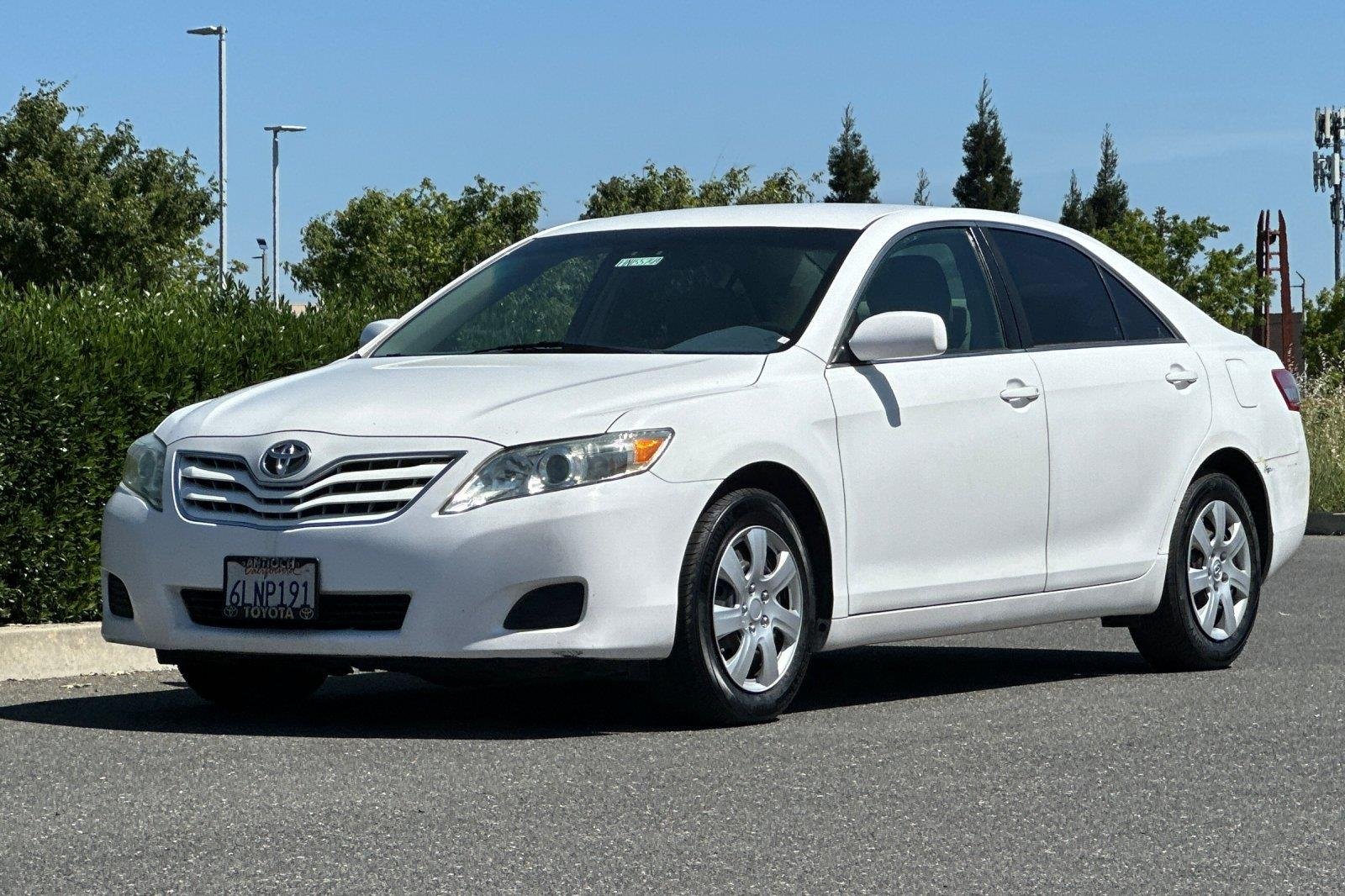 Used 2010 Super White Toyota SE image 7