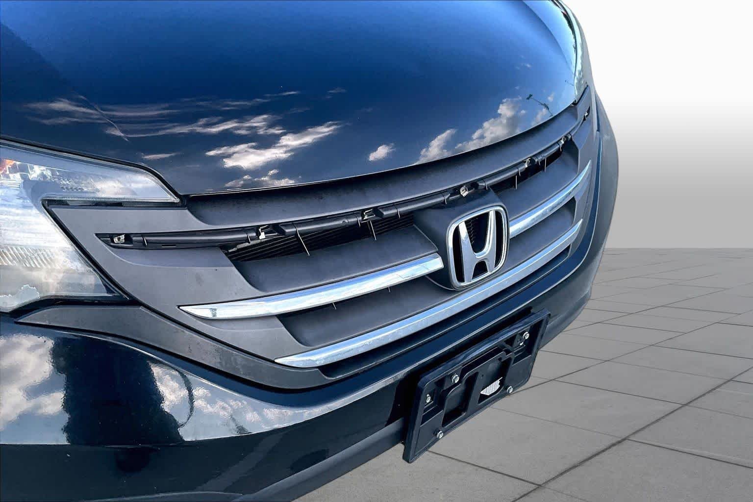 Used 2013 Crystal Black Pearl Honda EX-L image 28