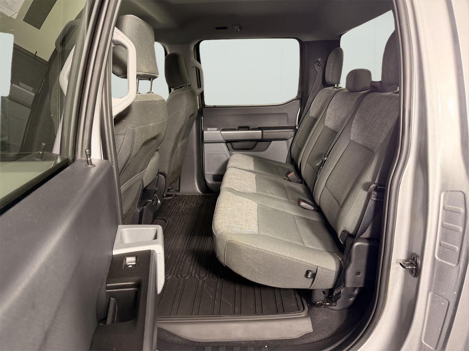 Used 2023 Iconic Silver Ford XLT image 15