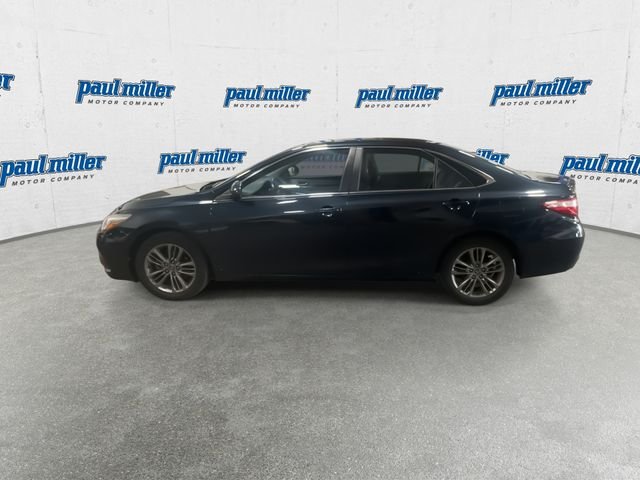 Used 2015 Gray Toyota SE image 6