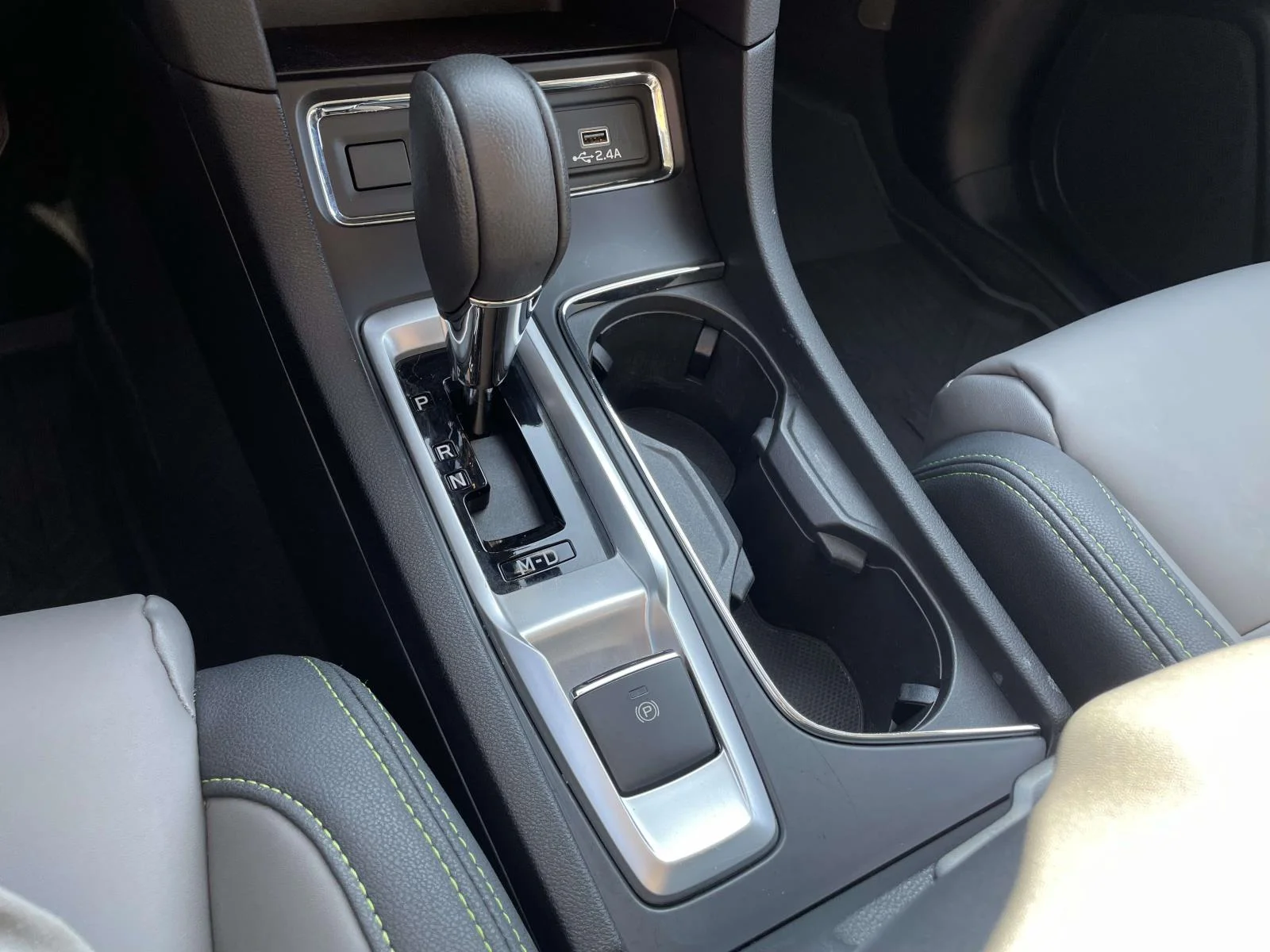 Used 2024 Crystal White Pearl Subaru Onyx Edition image 21