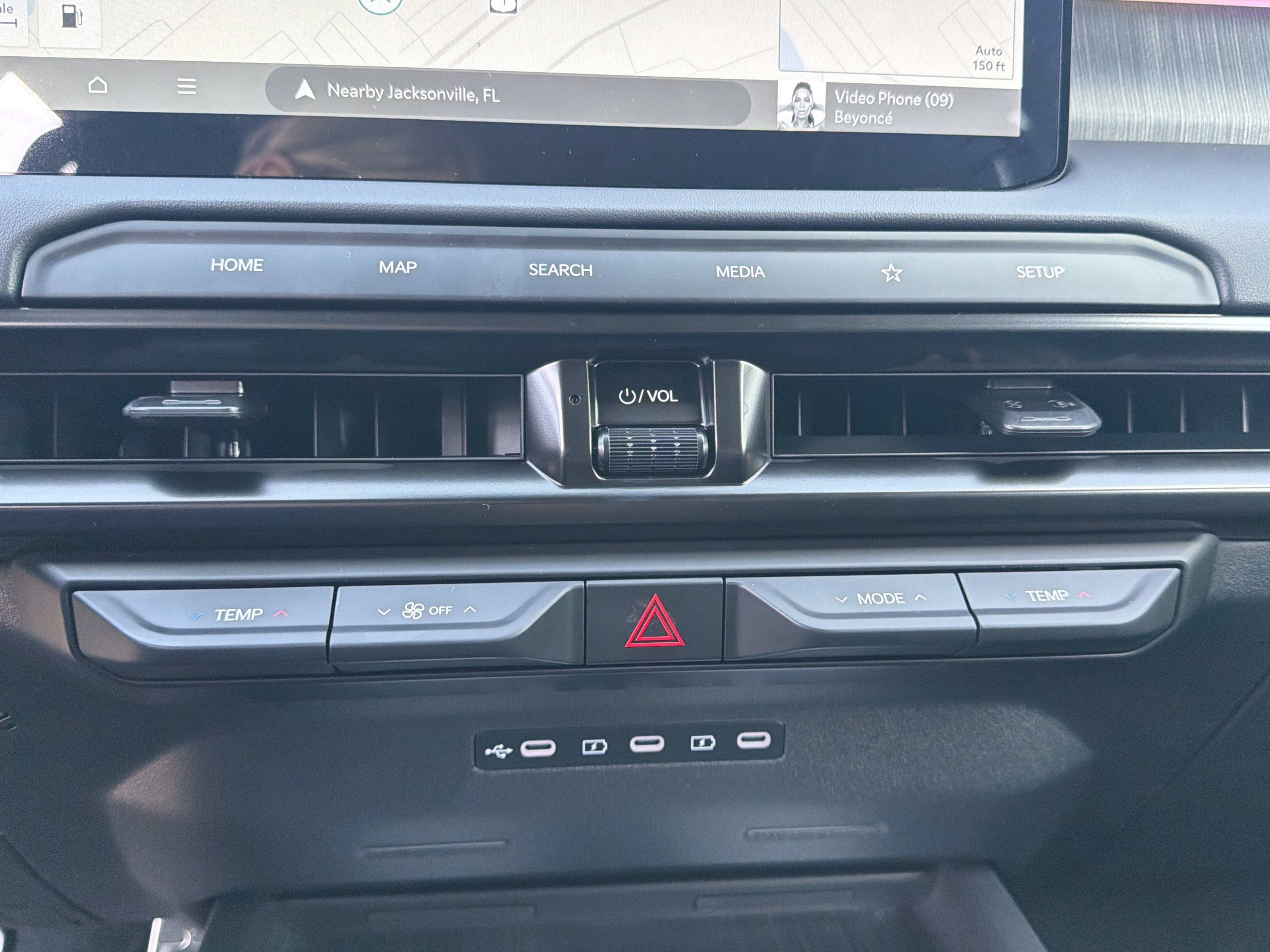 New 2027 Wolf Gray Kia X-Line SX Prestige image 18