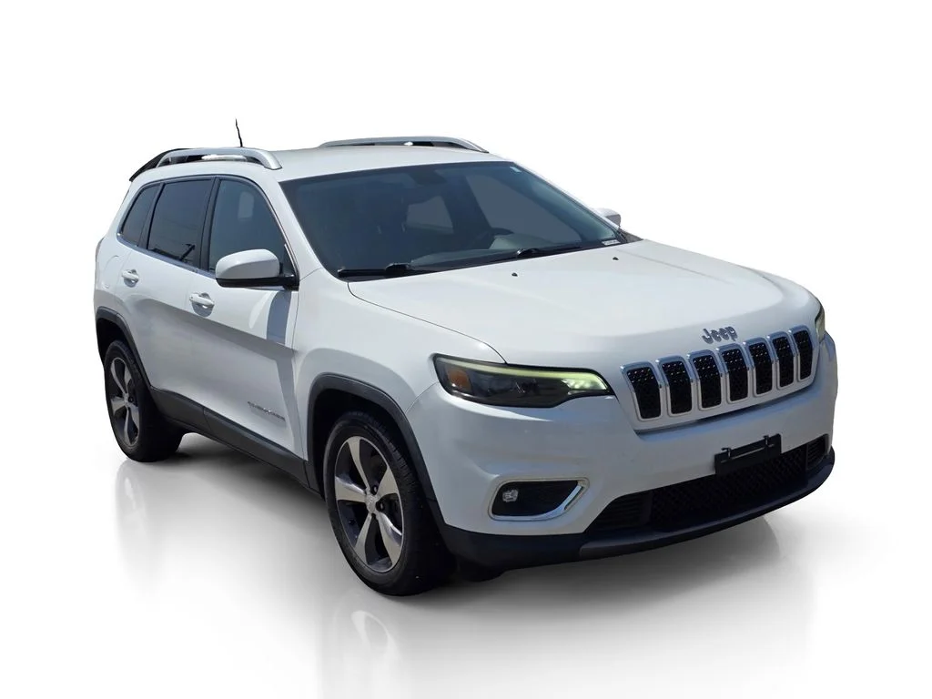 Used 2019 White Jeep Limited image 3