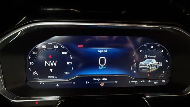 Used 2025 White Chevrolet RST image 13