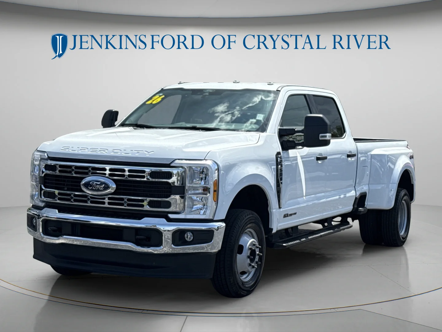 Used 2026 Oxford White Ford XLT image 11