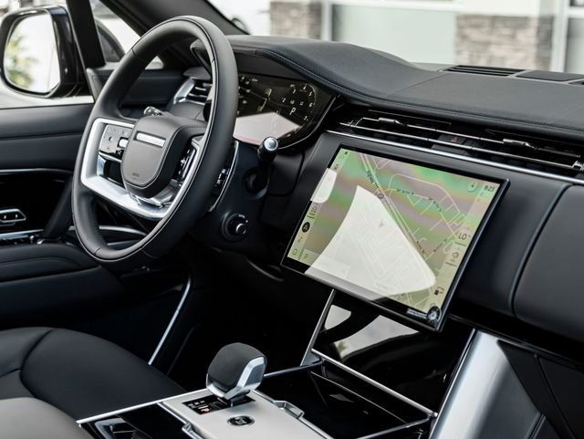 New 2026 Santorini Black Land Rover SE image 31