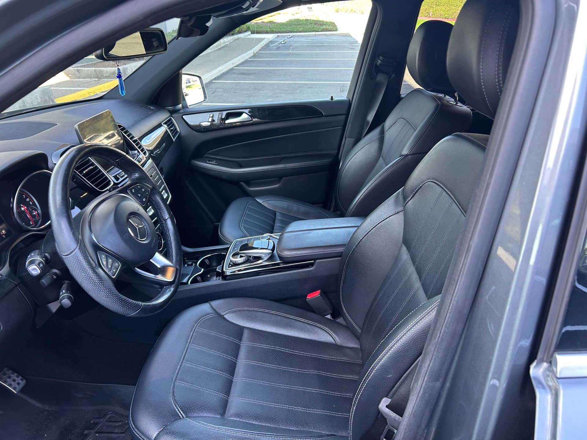 Used 2019 Gray Mercedes-Benz GLE 400 image 13