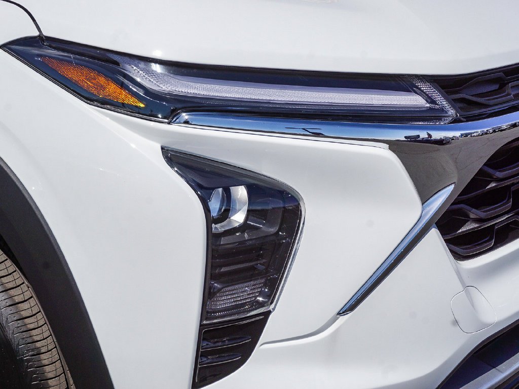 2026 Chevrolet Trax LT - Photo 10