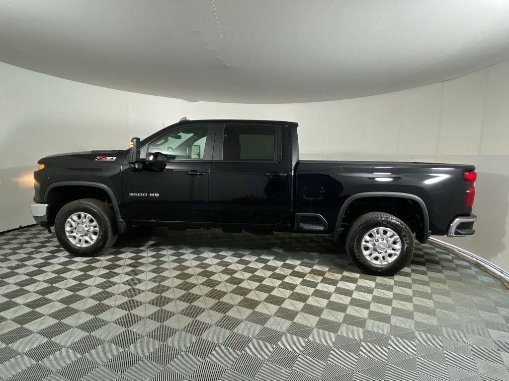 Used 2024 Black Chevrolet LT image 12