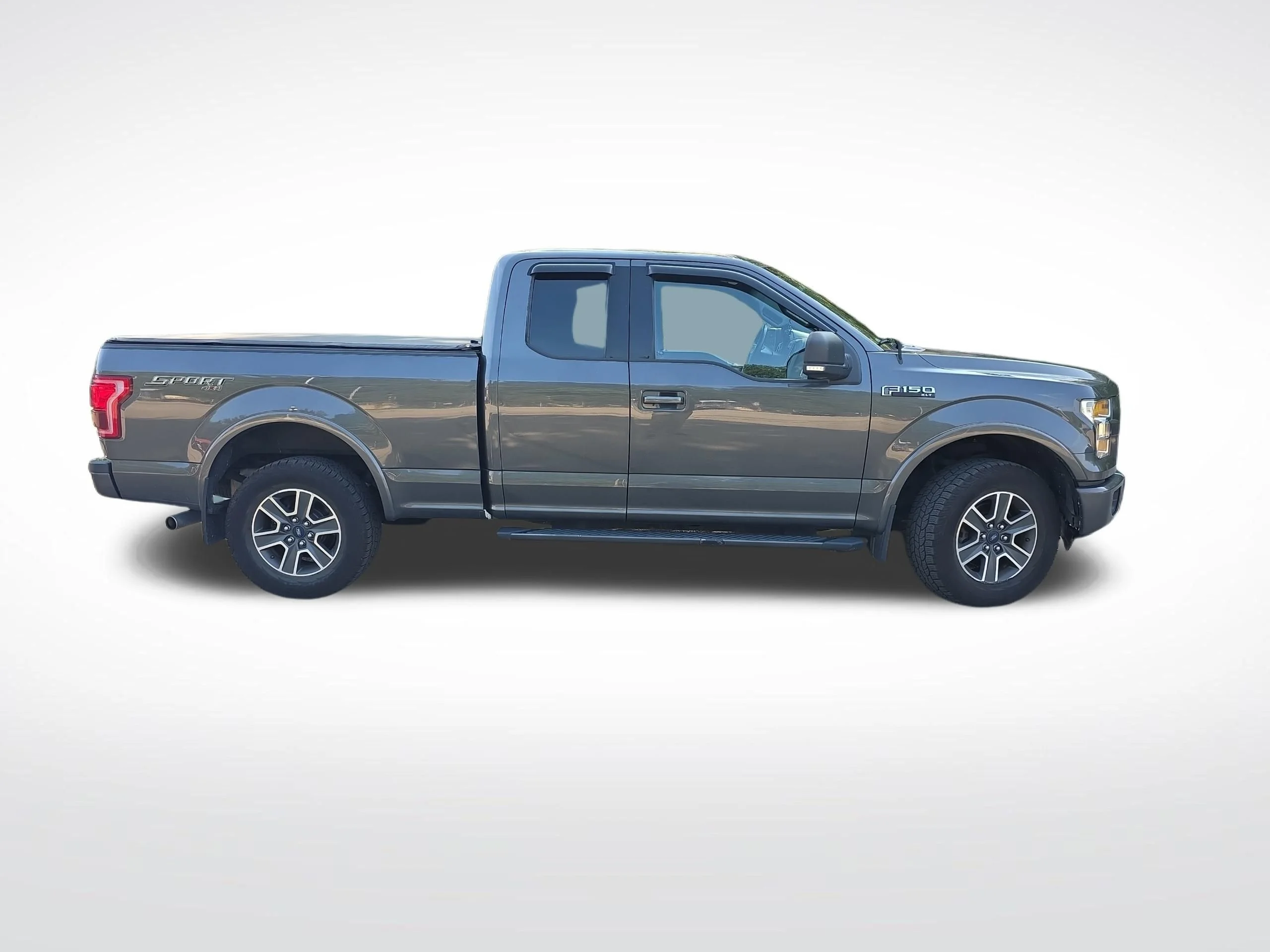 Used 2016 Magnetic Ford XLT image 4