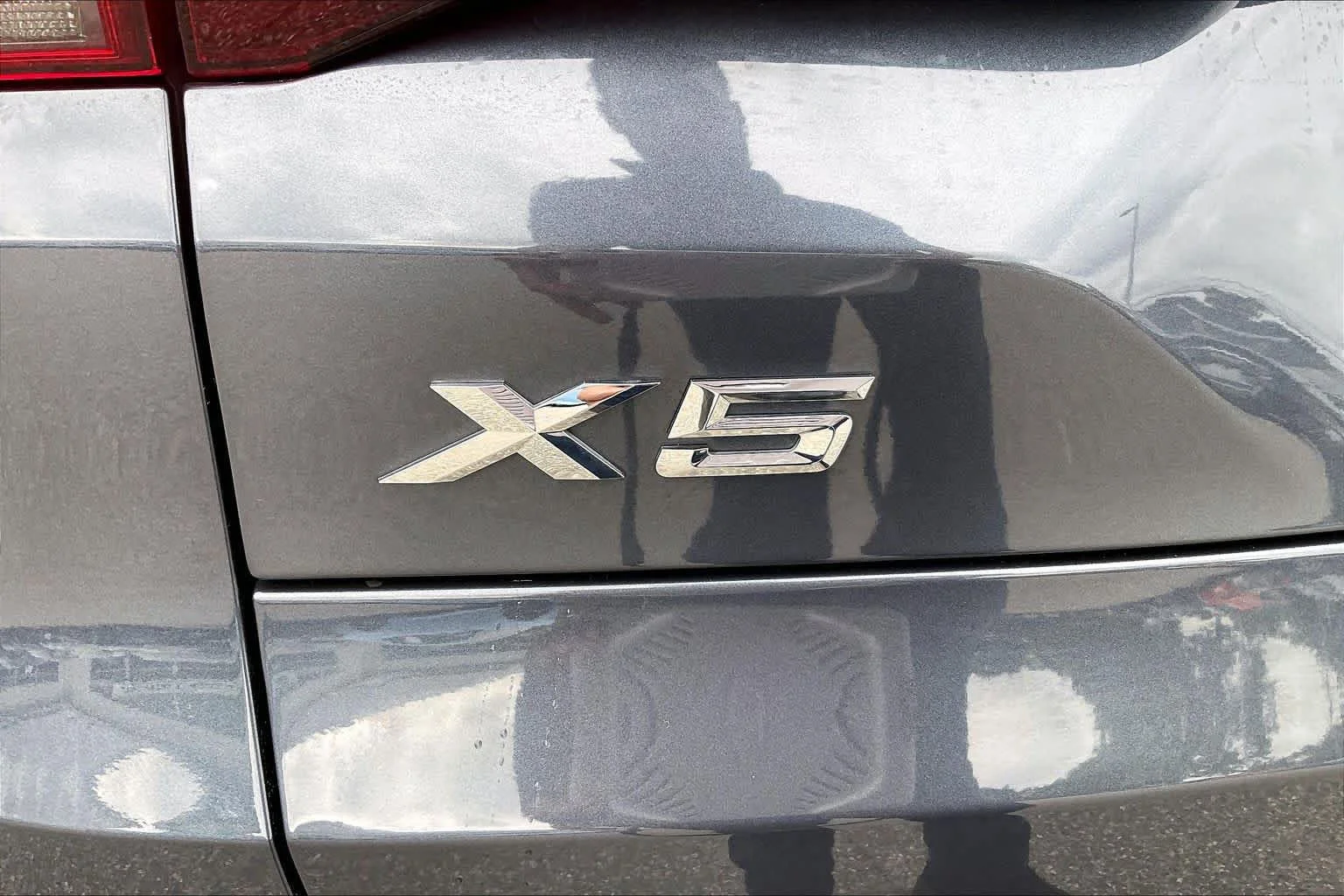 Used 2019 Arctic Gray Metallic BMW xDrive40i image 9