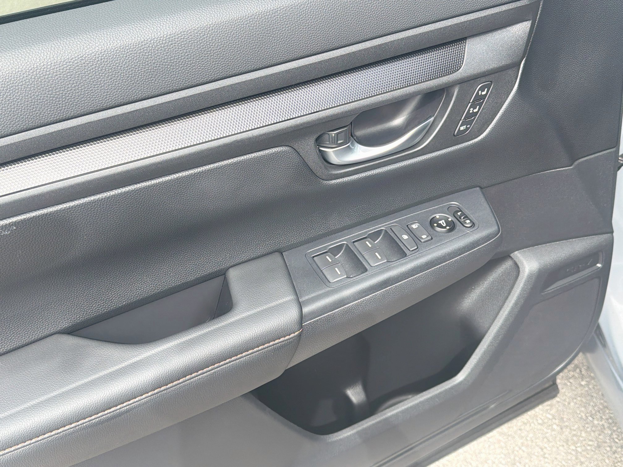 2024 Honda CR-V Sport-L - Photo 16