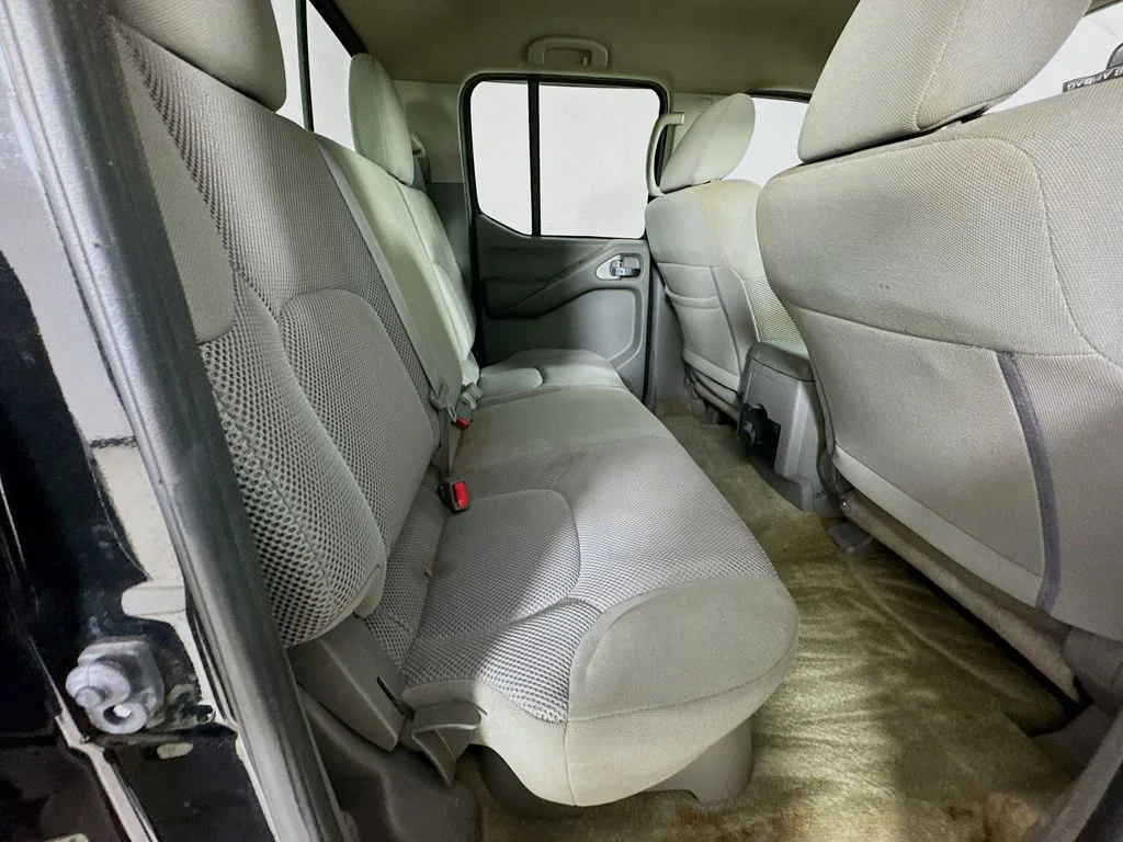 Used 2018 Magnetic Black Nissan SV image 31