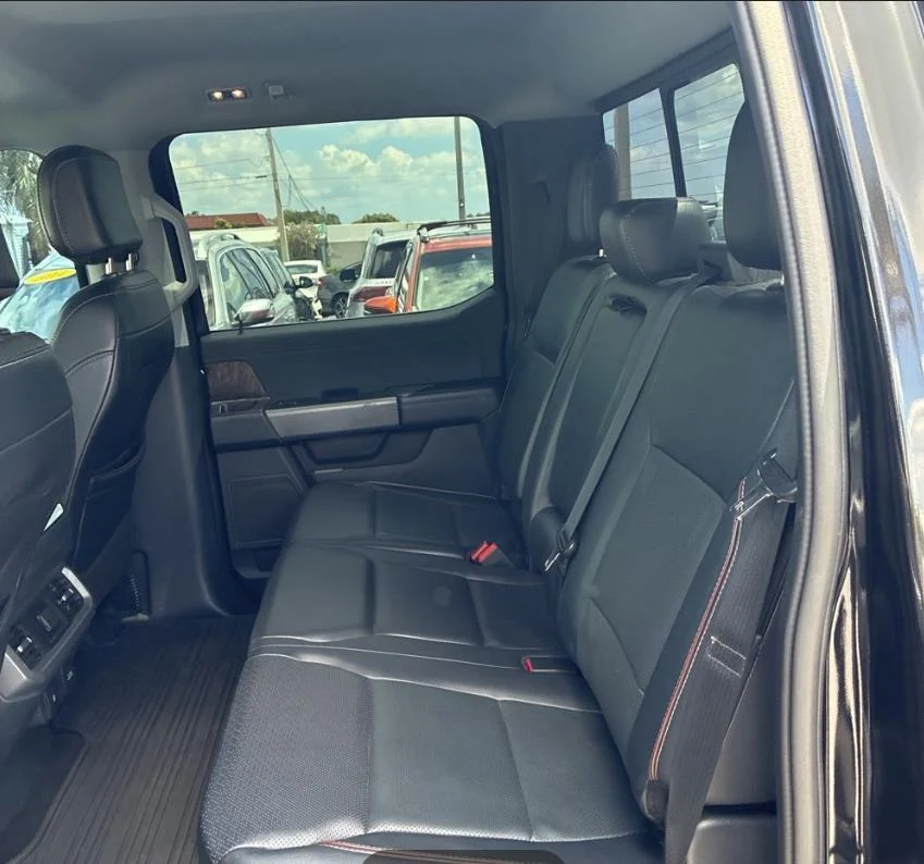 Used 2022 Black Ford Lariat image 7