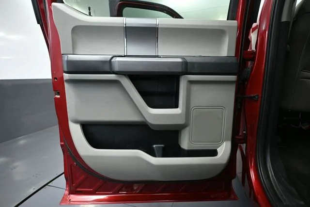 Used 2019 Red Ford XLT image 32