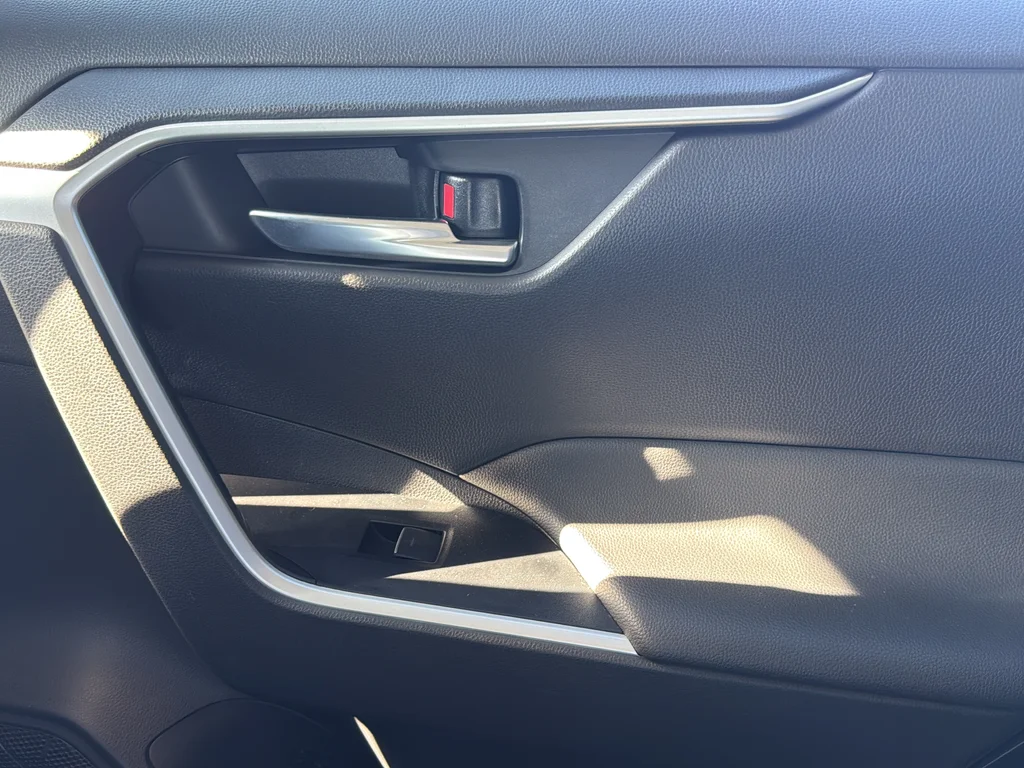 Used 2025 White Toyota XLE image 43