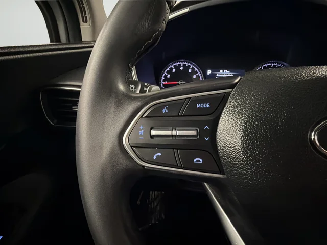 Used 2023 Silver Hyundai SEL image 17