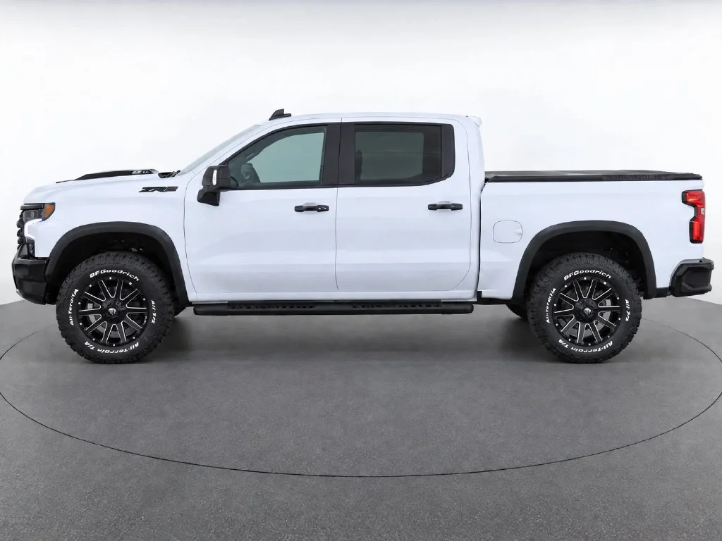2025 Chevrolet Silverado 1500 ZR2 - Photo 8