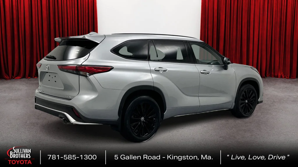 Used 2023 Silver Toyota XSE image 5