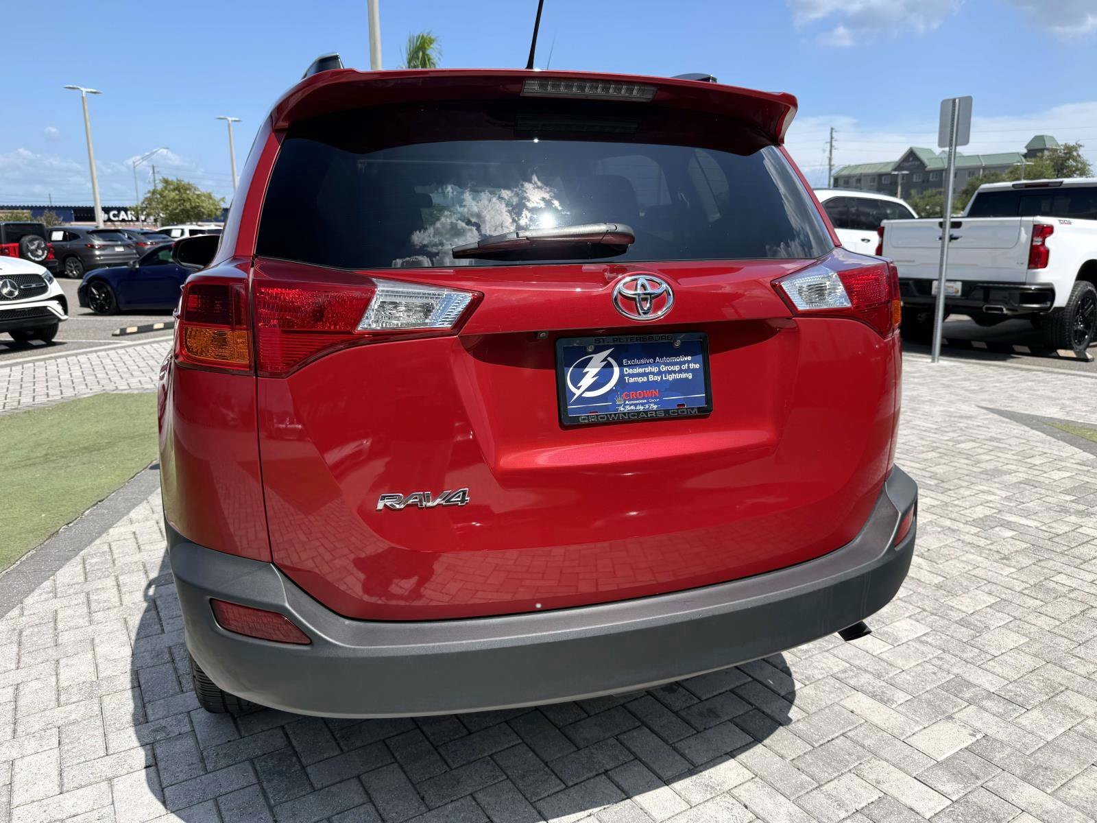 Used 2014 Barcelona Red Metallic Toyota Limited image 9