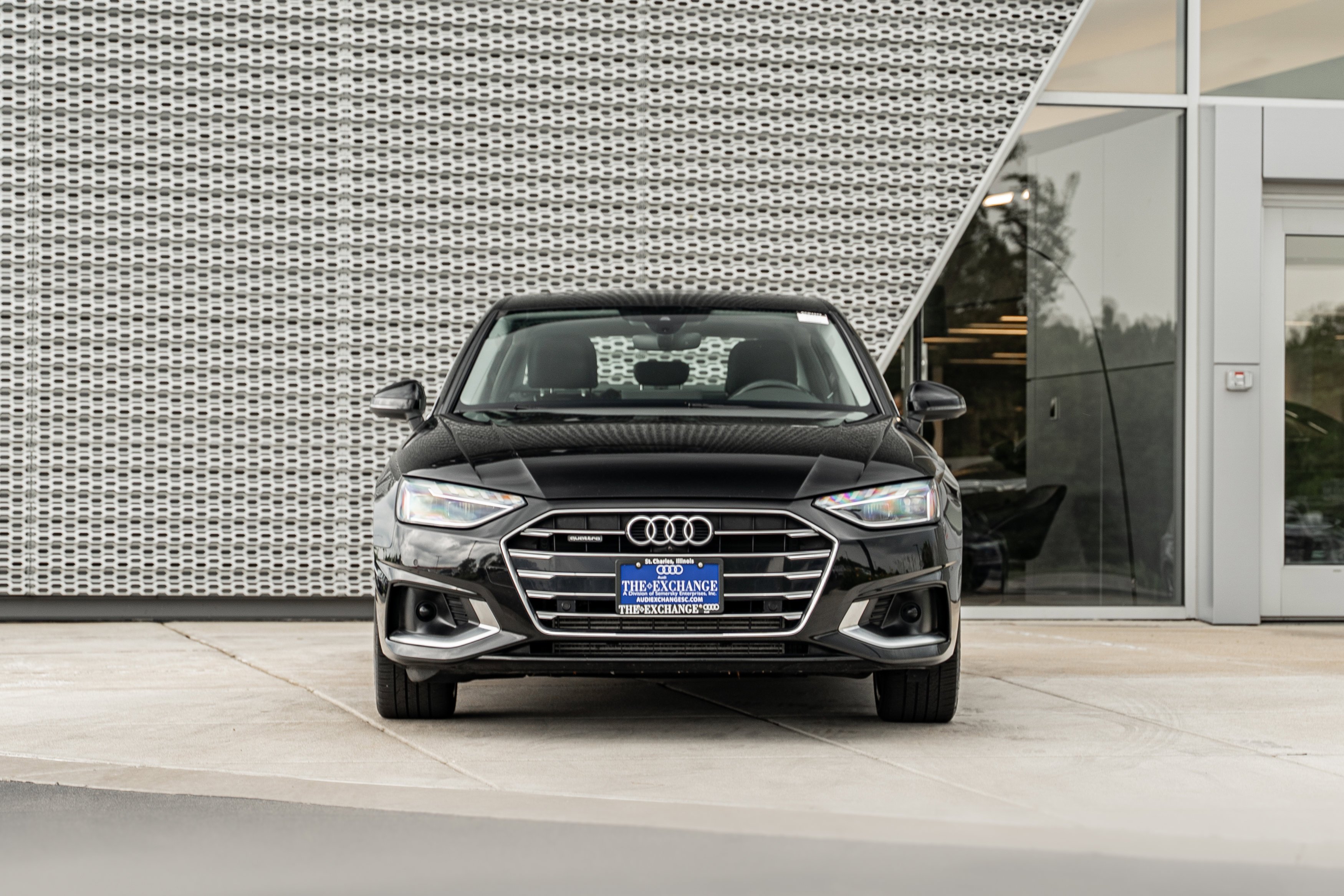 Used 2021 Mythos Black Metallic Audi Premium Plus image 33