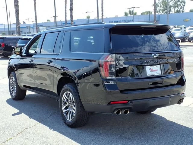 Used 2025 Black Chevrolet Z71 image 4