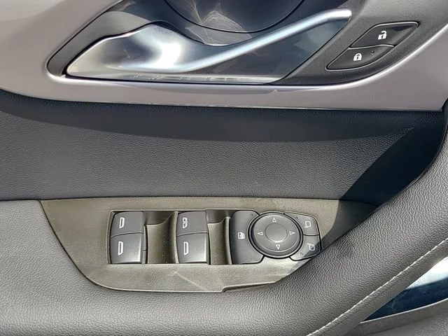 New 2026 Summit White Chevrolet 2LT image 19