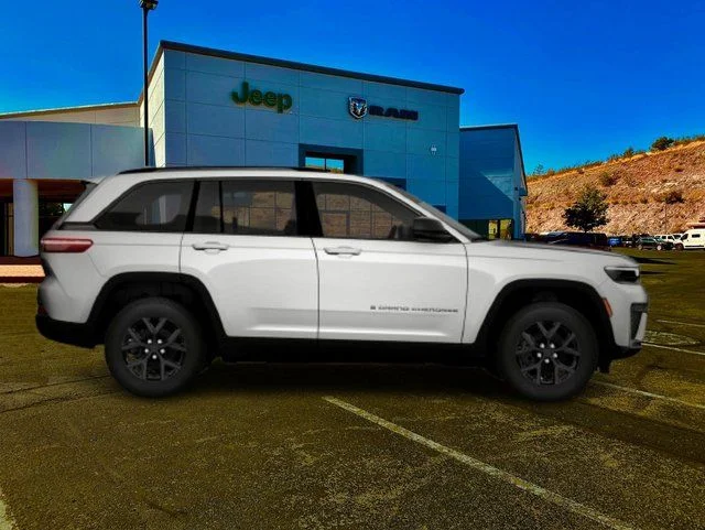 New 2026 Bright White Clear-Coat Exterior Paint Jeep Altitude image 2