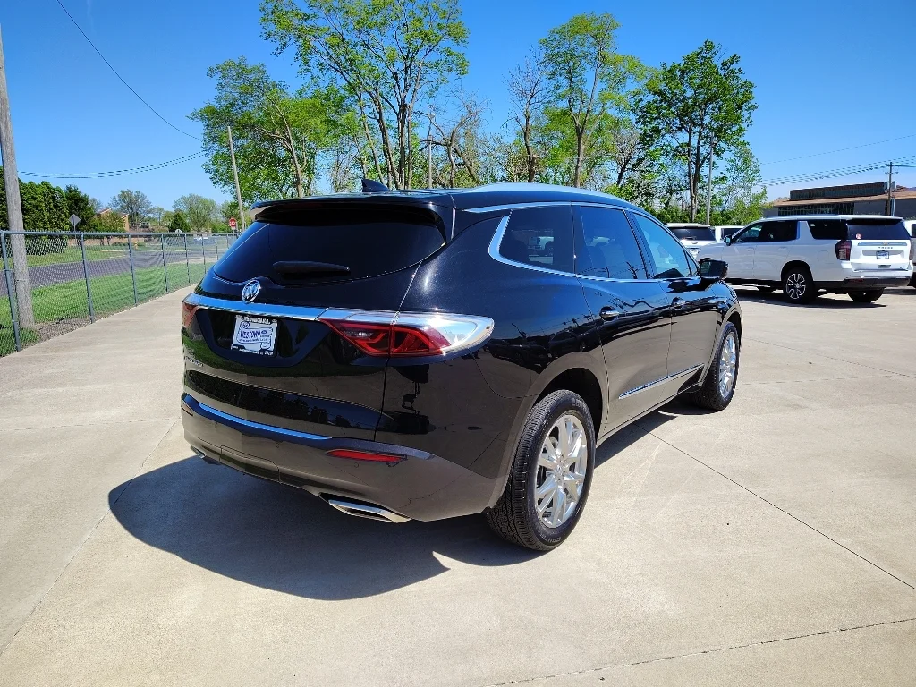 Used 2023 Ebony Twilight Metallic Buick Essence image 5