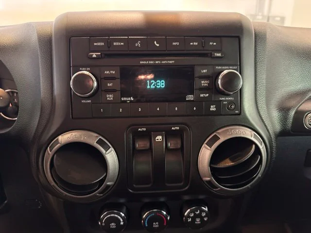 Used 2017 Black Clearcoat Jeep Sport image 10