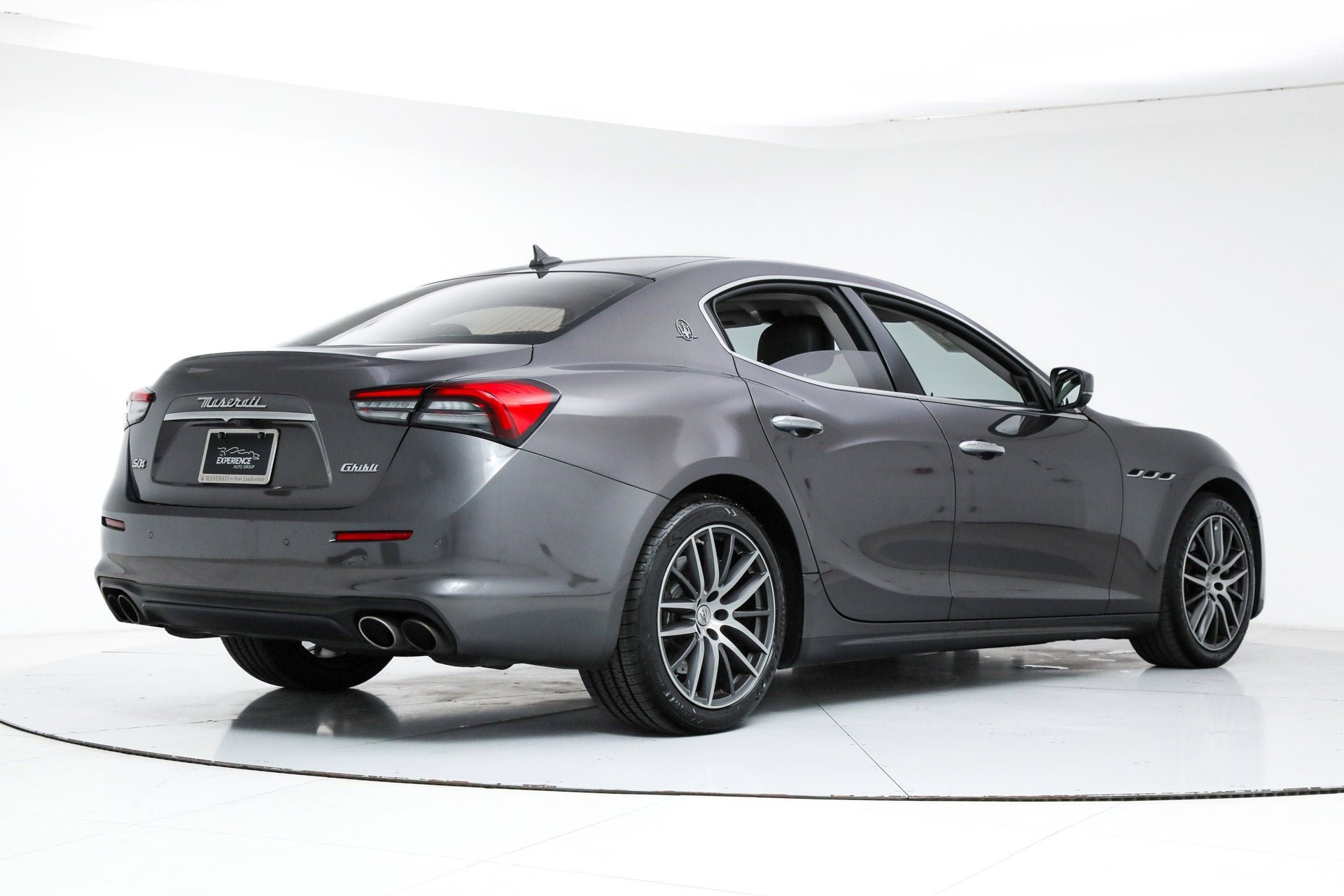 Used 2021 Gray Maserati S Q4 image 5