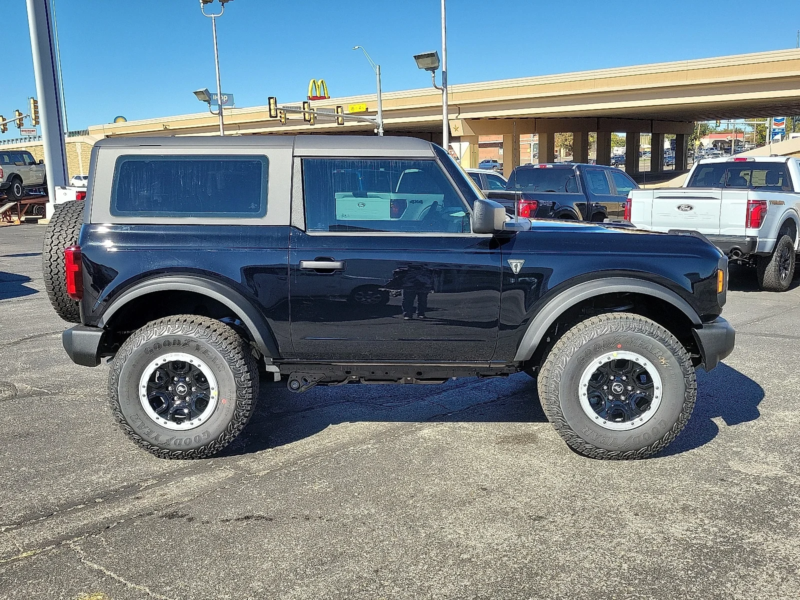 New 2025 Shadow Black Ford Base image 5