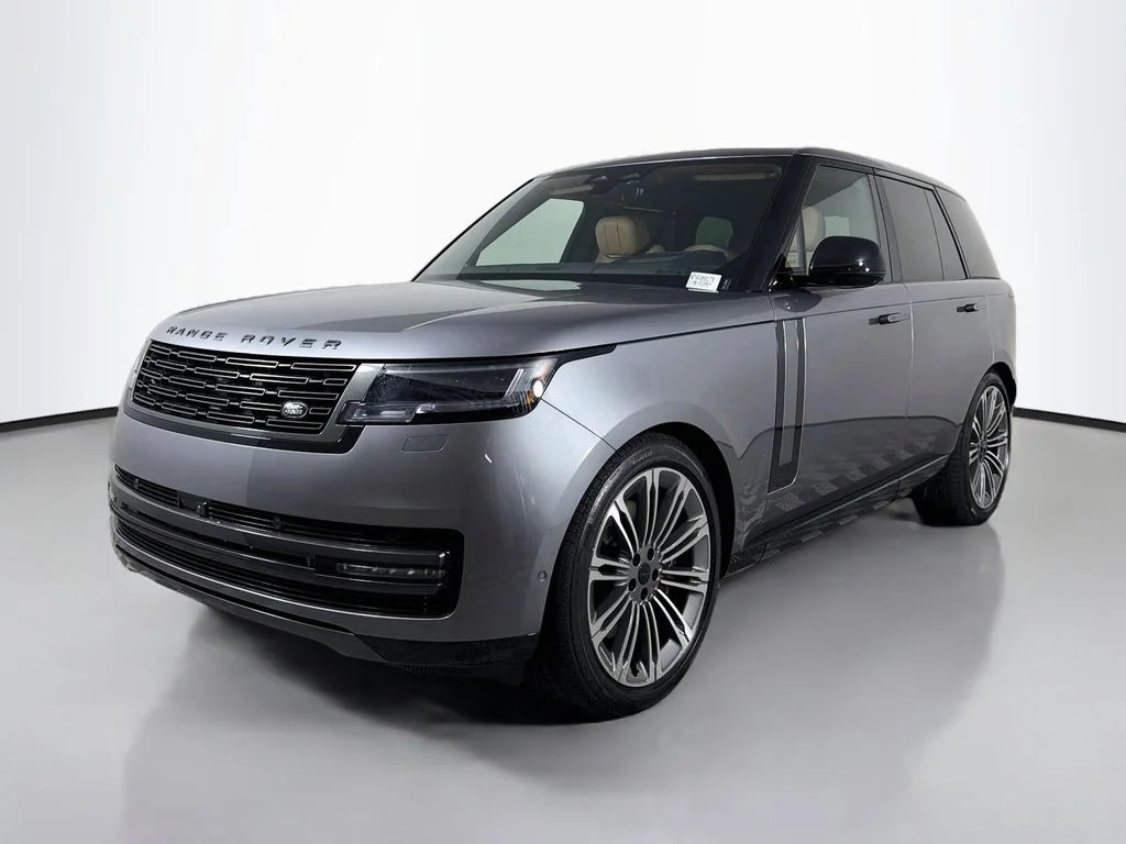 New 2026 Eiger Grey Land Rover SE image 1