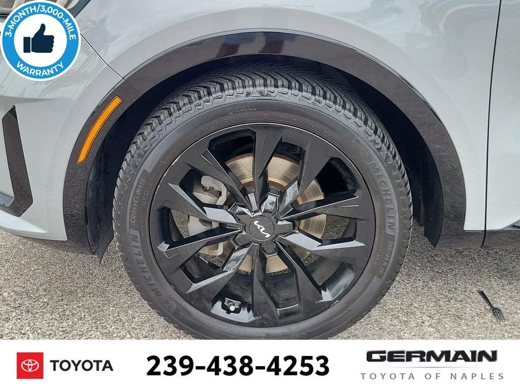 Used 2022 Gray Kia SX image 13