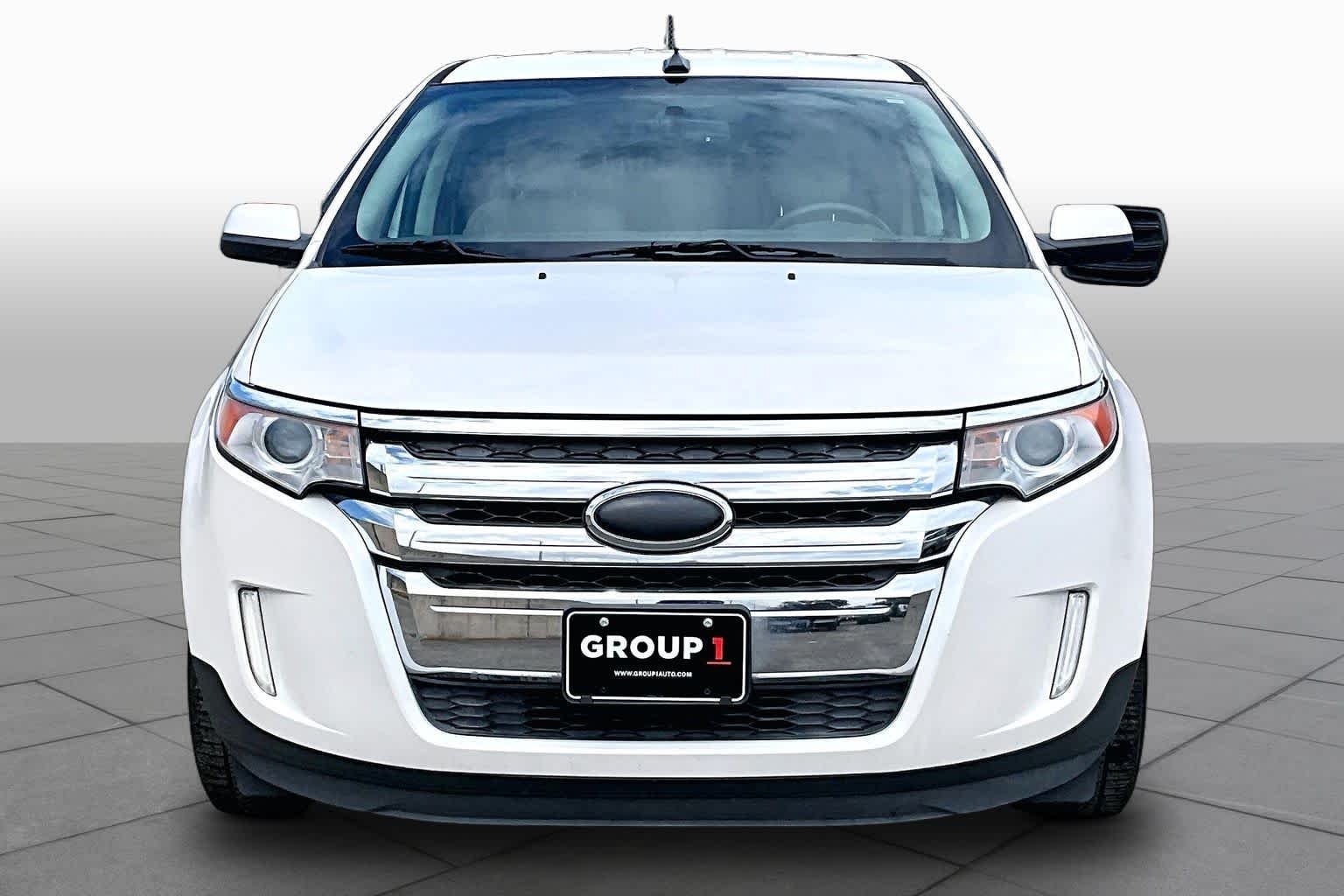 Used 2013 White Platinum Metallic Tri-Coat Ford SEL image 6