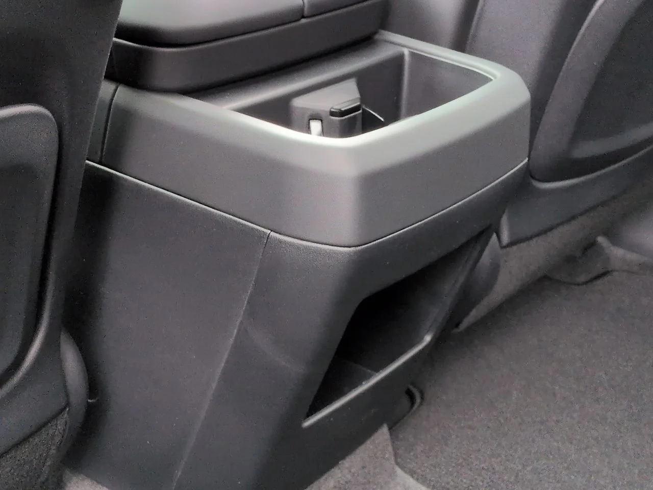 New 2027 Black Jade Green Kia X-PRO SX image 22