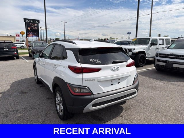 Used 2023 White Hyundai SEL image 23