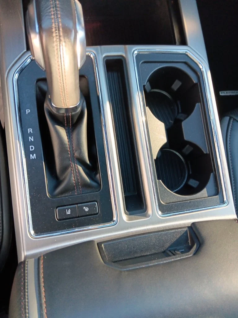 Used 2018 Magnetic Ford Platinum image 24