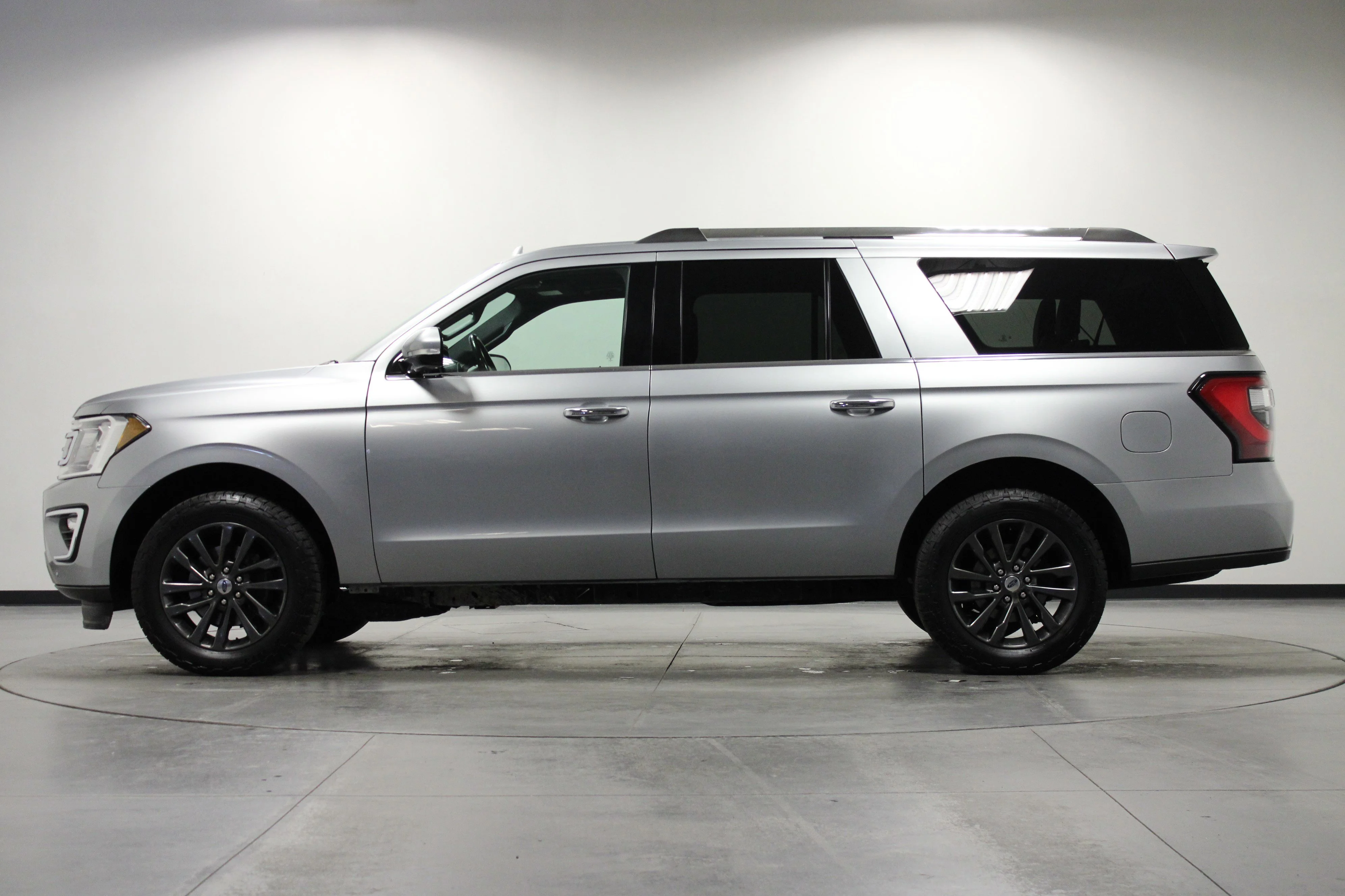Used 2021 Iconic Silver Metallic Ford Limited image 7
