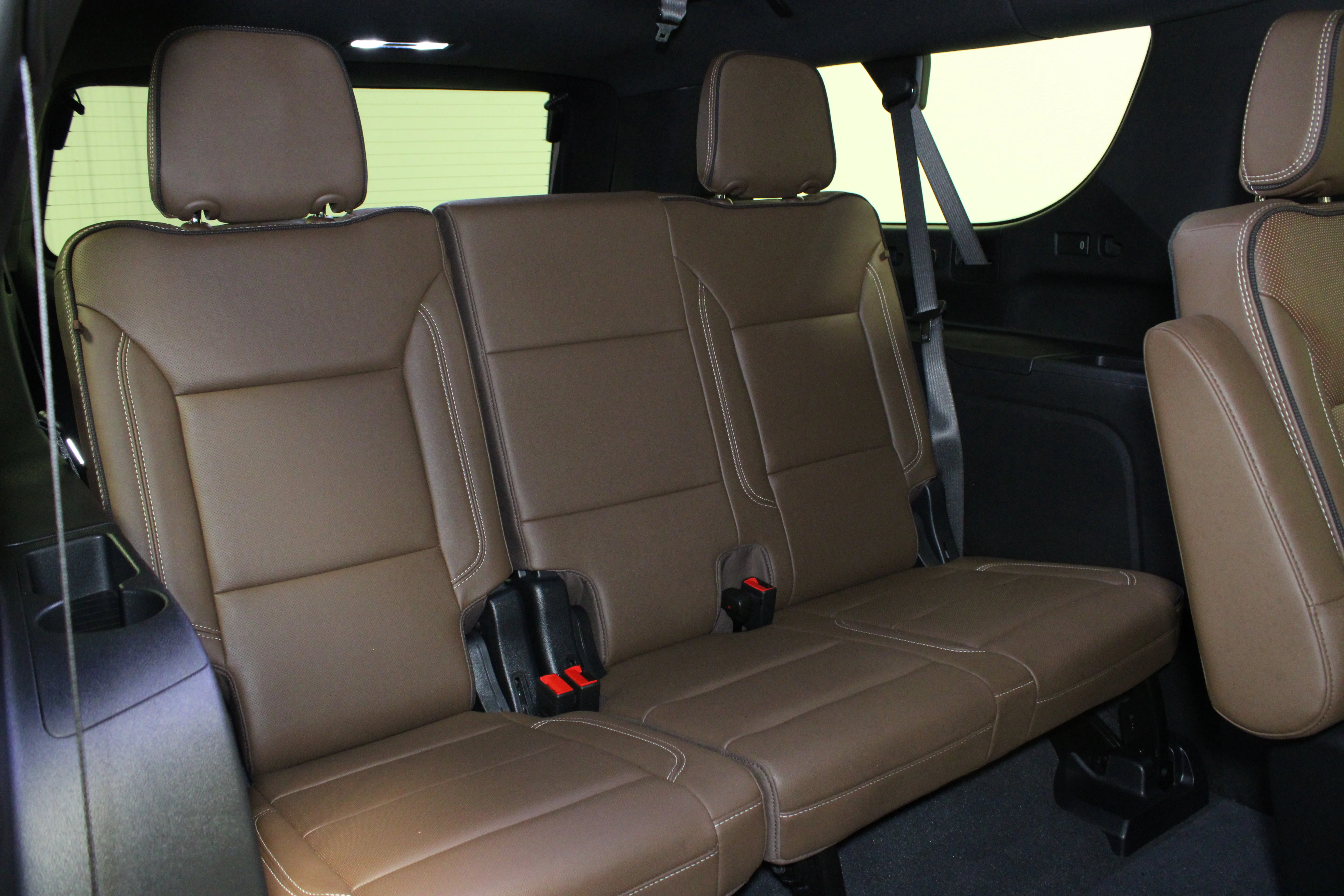 Used 2025 Sterling Gray Metallic Chevrolet High Country image 18