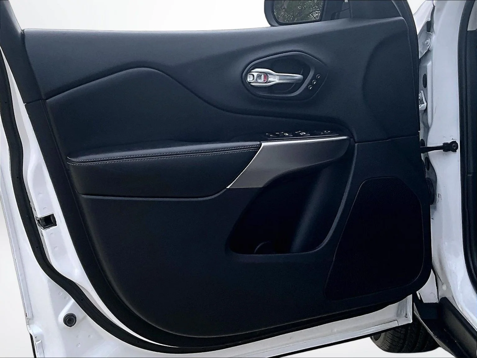 Used 2020 White Jeep Limited image 23