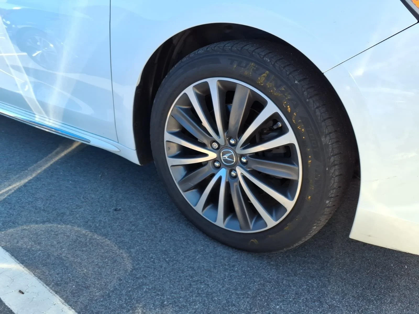Used 2018 Bellanova White Pearl Acura w/Advance Pkg image 8