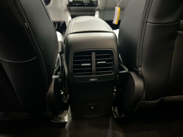 Used 2024 Silver Ford Base image 13