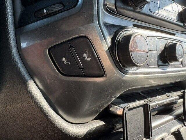 Used 2018 Black Chevrolet LT image 9