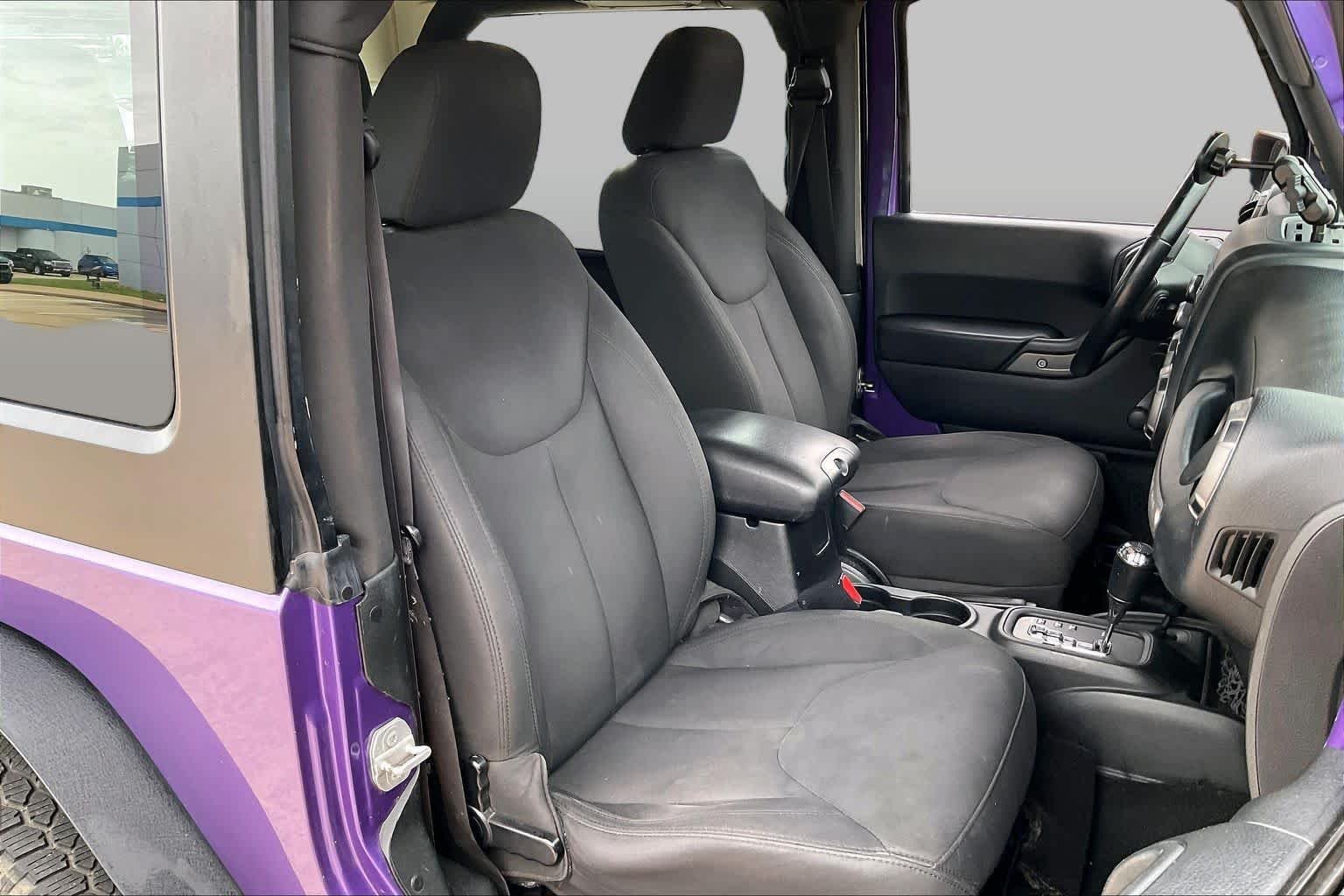 Used 2018 Xtreme Purple Pearlcoat Jeep Sport S image 9