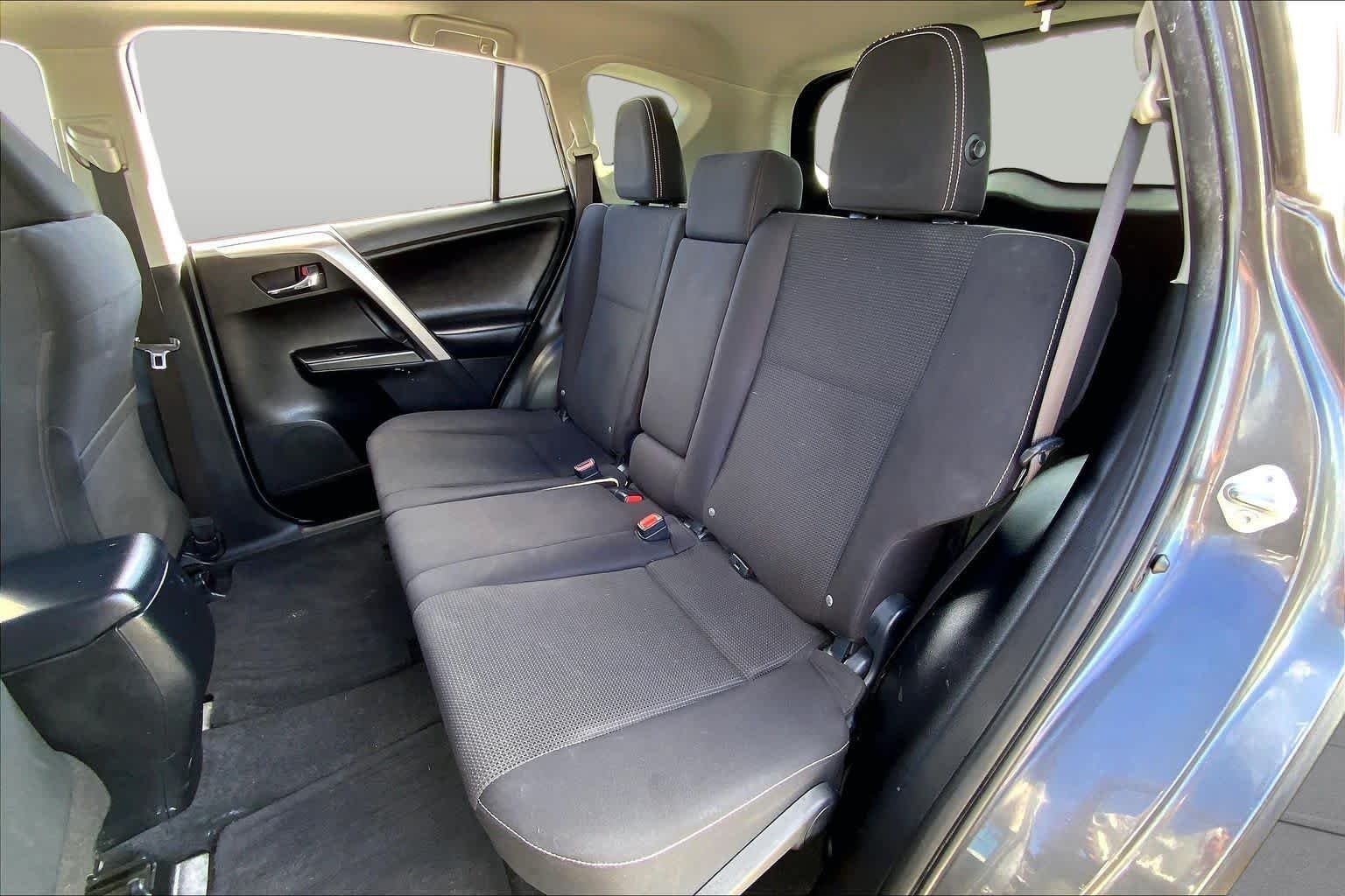 Used 2017 Magnetic Gray Metallic Toyota XLE image 20