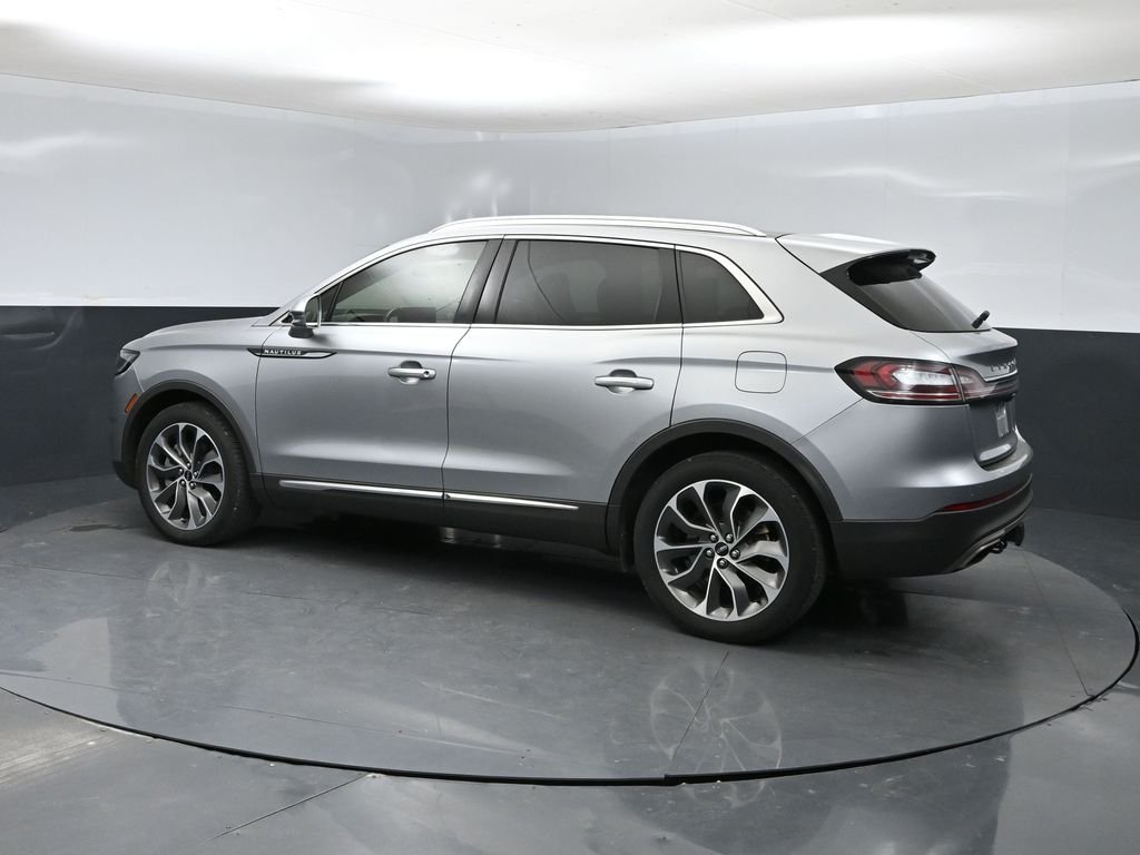 2021 Lincoln Nautilus Reserve photo 4