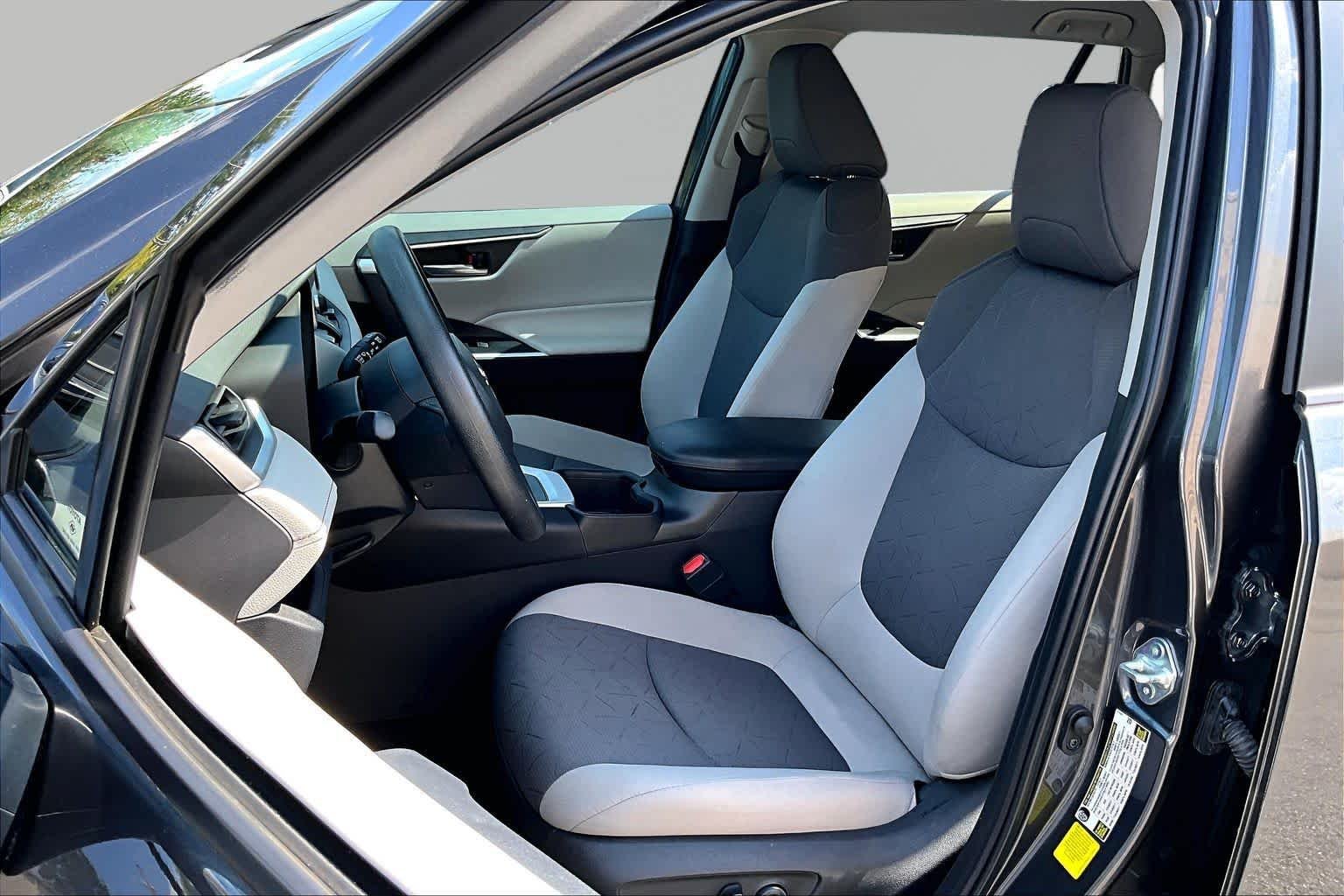 Used 2024 Magnetic Gray Metallic Toyota Hybrid XLE image 8