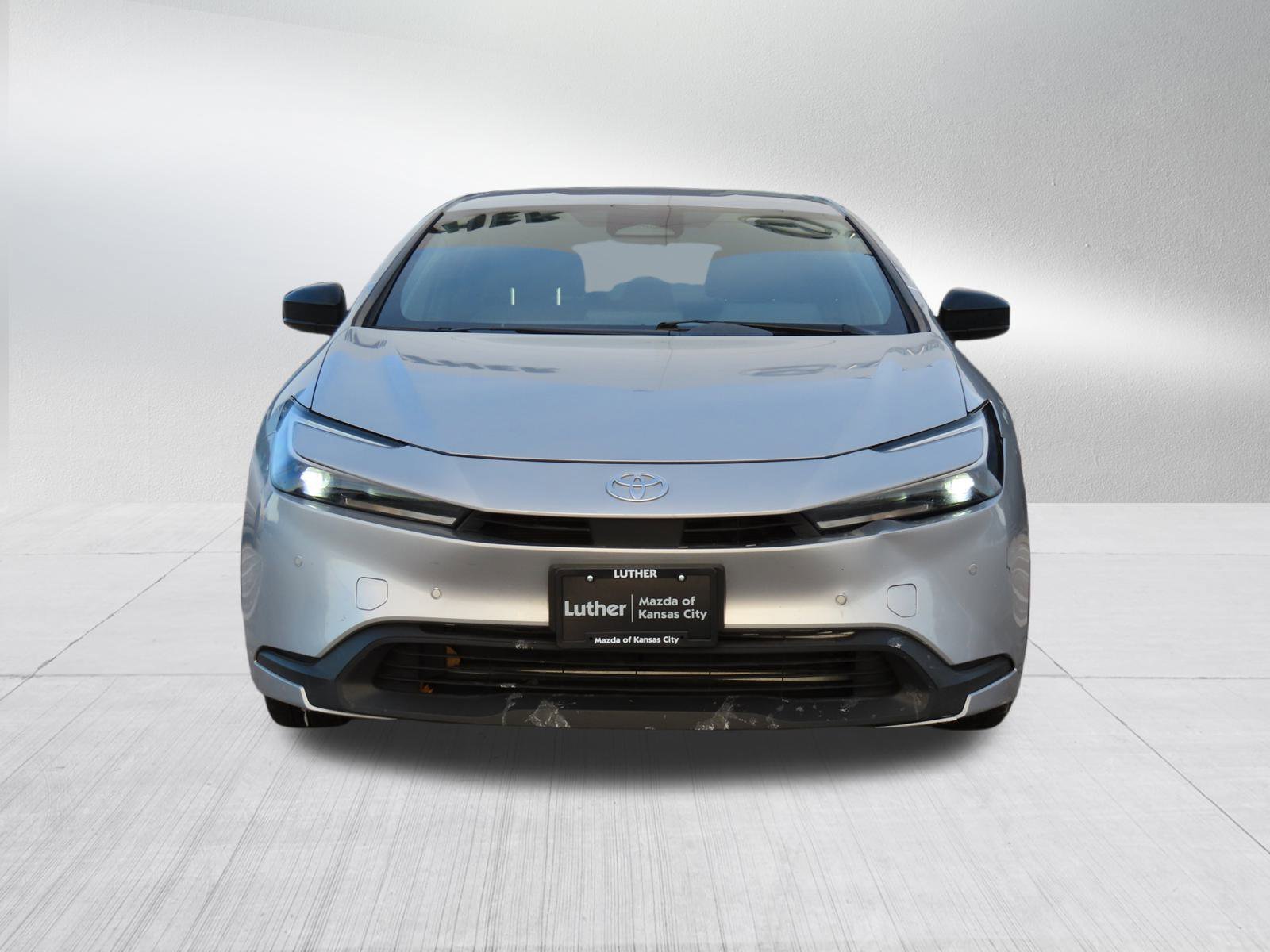 Used 2024 Toyota Prius LE with VIN JTDACAAU2R3018773 for sale in Kansas City